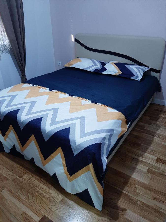 Apartman,,Kul"Life Lukavica Ngoại thất bức ảnh