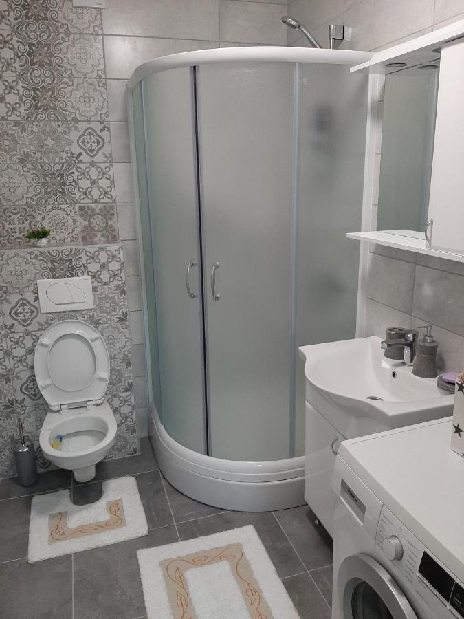 Apartman,,Kul"Life Lukavica Ngoại thất bức ảnh